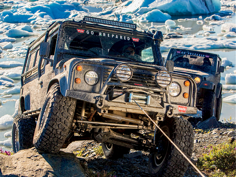 Лебедка автомобильная электрическая Warn ZEON 12 Platinum (База без троса и клюза)