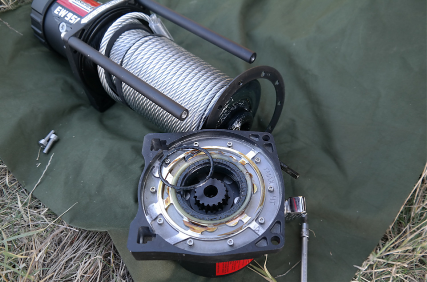 Лебедка автомобильная электрическая T-Max EW9500 MuscleLift 12В с синтетическим тросом