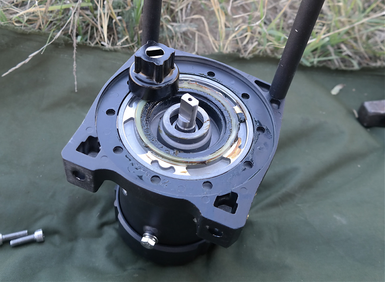 Лебедка автомобильная электрическая T-Max EW9500 MuscleLift 12В с синтетическим тросом