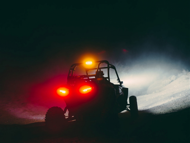 Светодиодный фонарь Rigid CHASE – ДХО / Стоп-сигнал – Синий цвет