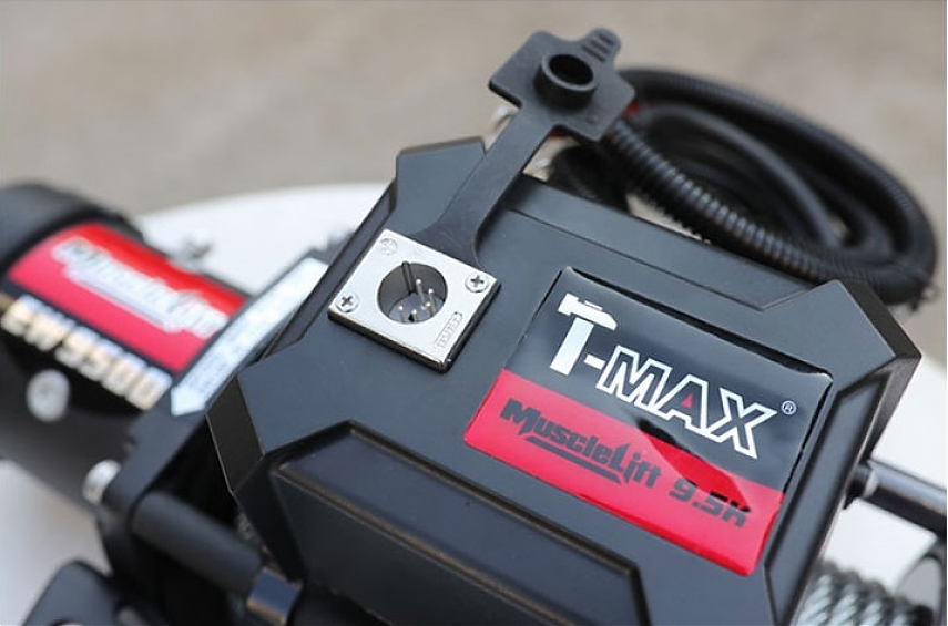 Лебедка автомобильная электрическая T-Max EW9500 MuscleLift 12В с синтетическим тросом