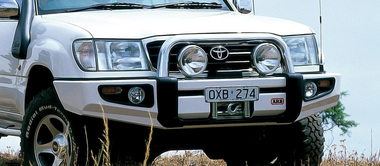 Бампер передний силовой Sahara Toyota Land Cruiser 100 с 2002 года.