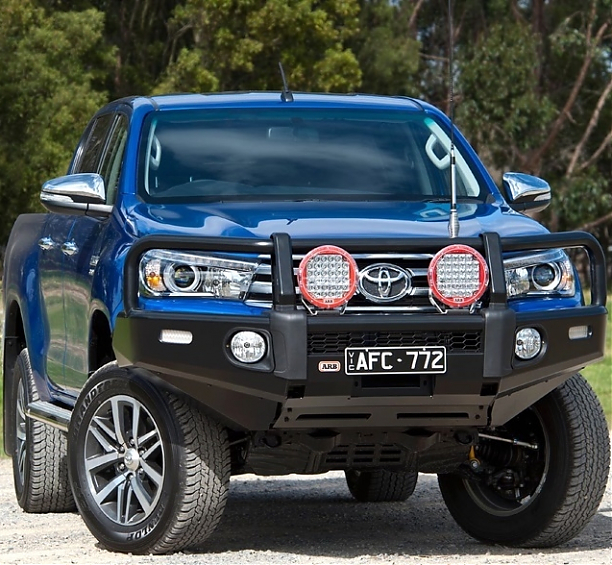 Бампер передний силовой ARB SUMMIT W/BAR для Toyota Hilux Revo с 2015 года