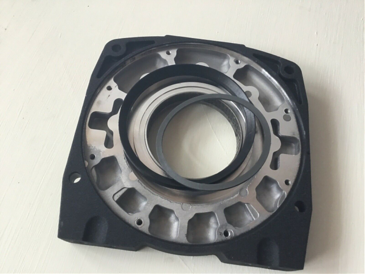 Боковина редуктора лебедки Superwinch TS13.5/15.5/17.5