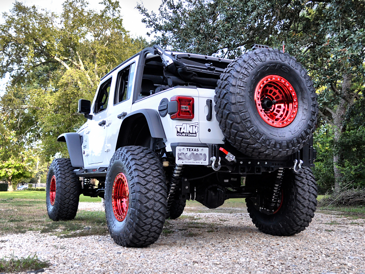 Автомобильная грязевая шина Maxxis MT-772 37X12,5R18  123Q 8PR