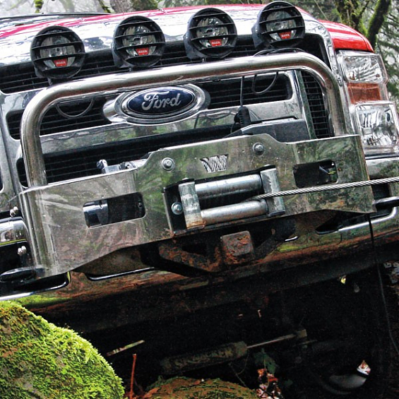 Лебедка автомобильная электрическая для тяжелых внедорожников Warn M15000 12V