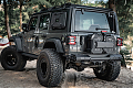 Крепление канистр к задней двери с 2 канистрами FURY для Jeep Wrangler JL