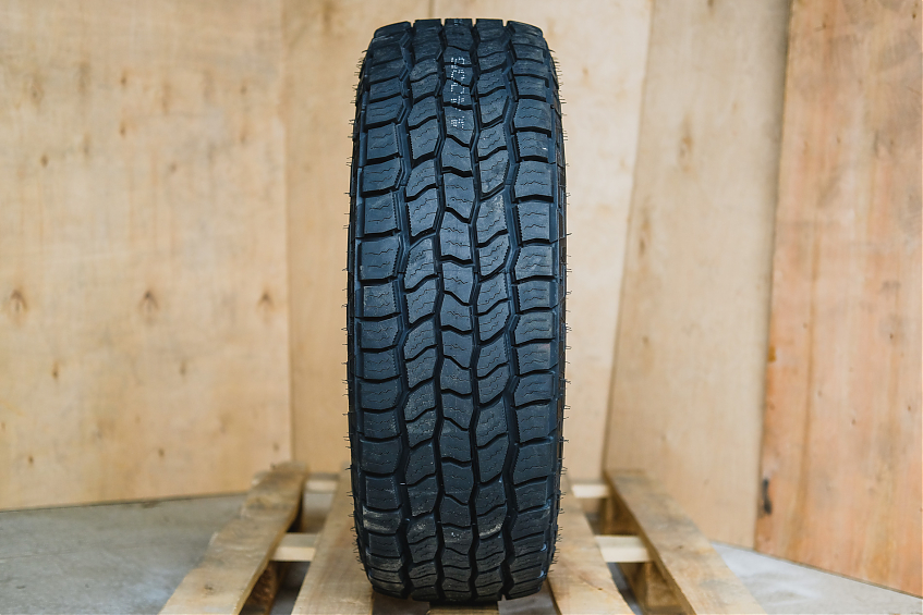 Всесезонная автомобильная шина Cooper Discoverer AT3 LT 265/70 R17 121/118 S