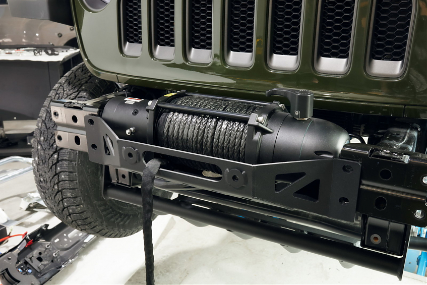 Площадка под лебёдку в штатный бампер Mopar для Jeep Wrangler JL Gladiator JT 2018-2024