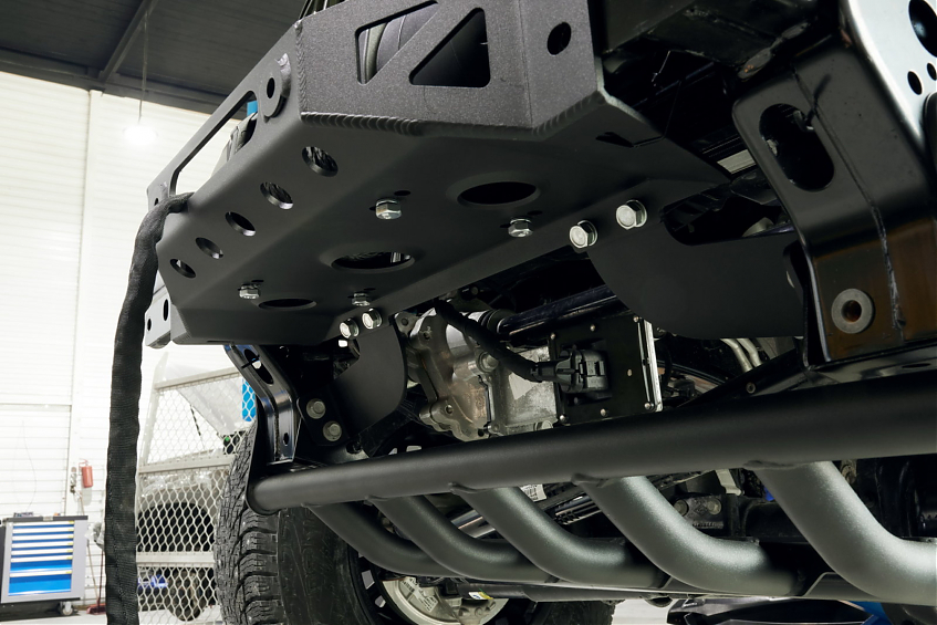 Площадка под лебёдку в штатный бампер Mopar для Jeep Wrangler JL Gladiator JT 2018-2024