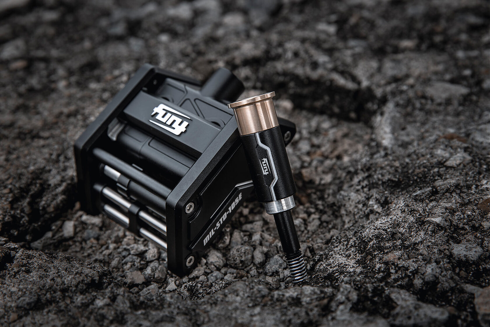 Антенна алюминиевая квадратная FURY серии AWAKEN для Jeep Wrangler JL (Чёрная)