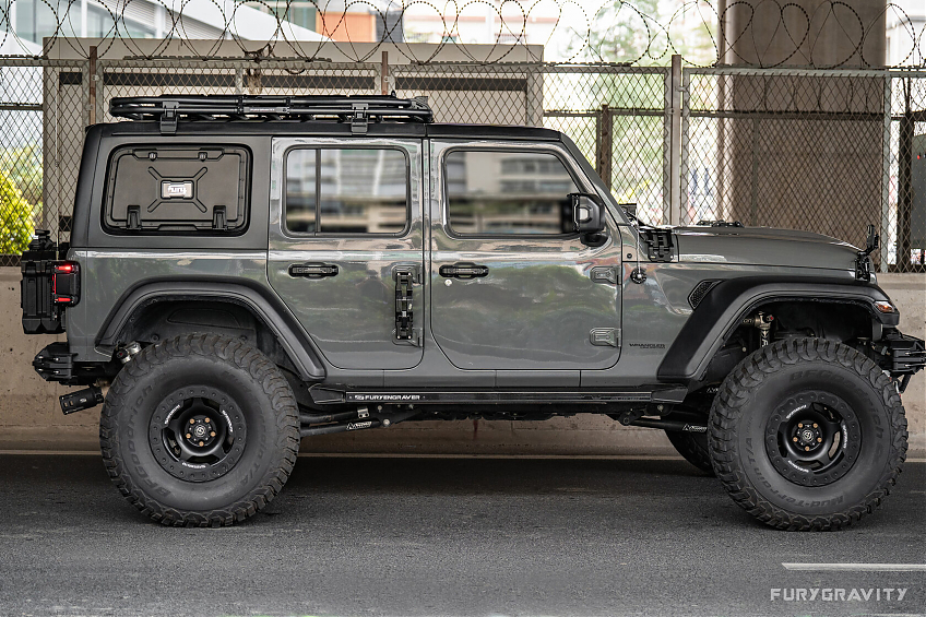 Багажник алюминиевый на крышу FURY серии Awaken для Jeep Wrangler JL