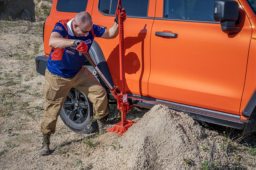 Пороги силовые РИФ с креплением на раму для TANK 300