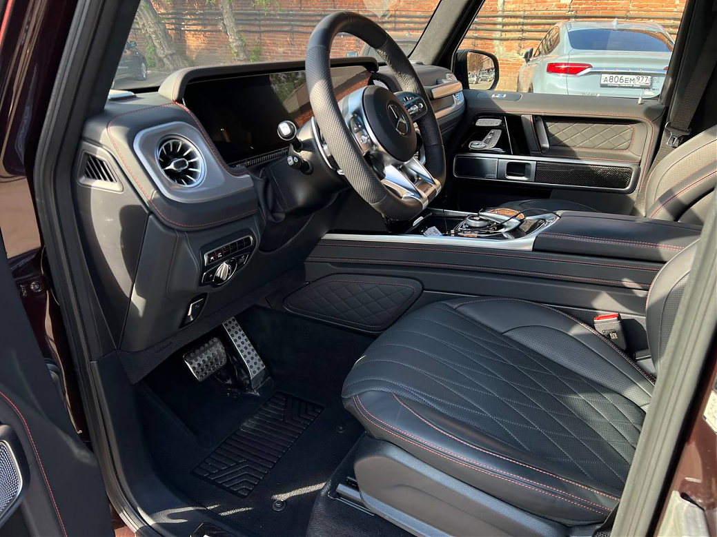 Mercedes-Benz G63 Stronger Than Time