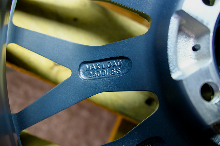 ДИСК АВТОМОБИЛЬНЫЙ АЛЮМИНИЕВЫЙ ЛИТОЙ Fuel (РЕПЛИКА) 18Х9 6X139.7 ET-0 110.1