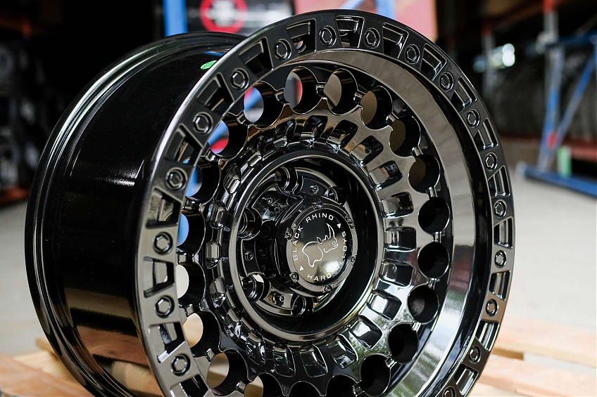 ДИСК АВТОМОБИЛЬНЫЙ АЛЮМИНИЕВЫЙ ЛИТОЙ BLACK RHINO SENTINEL Черный глянец (Реплика) 17х9 ET-0 6X139.7 ЦО-110,1