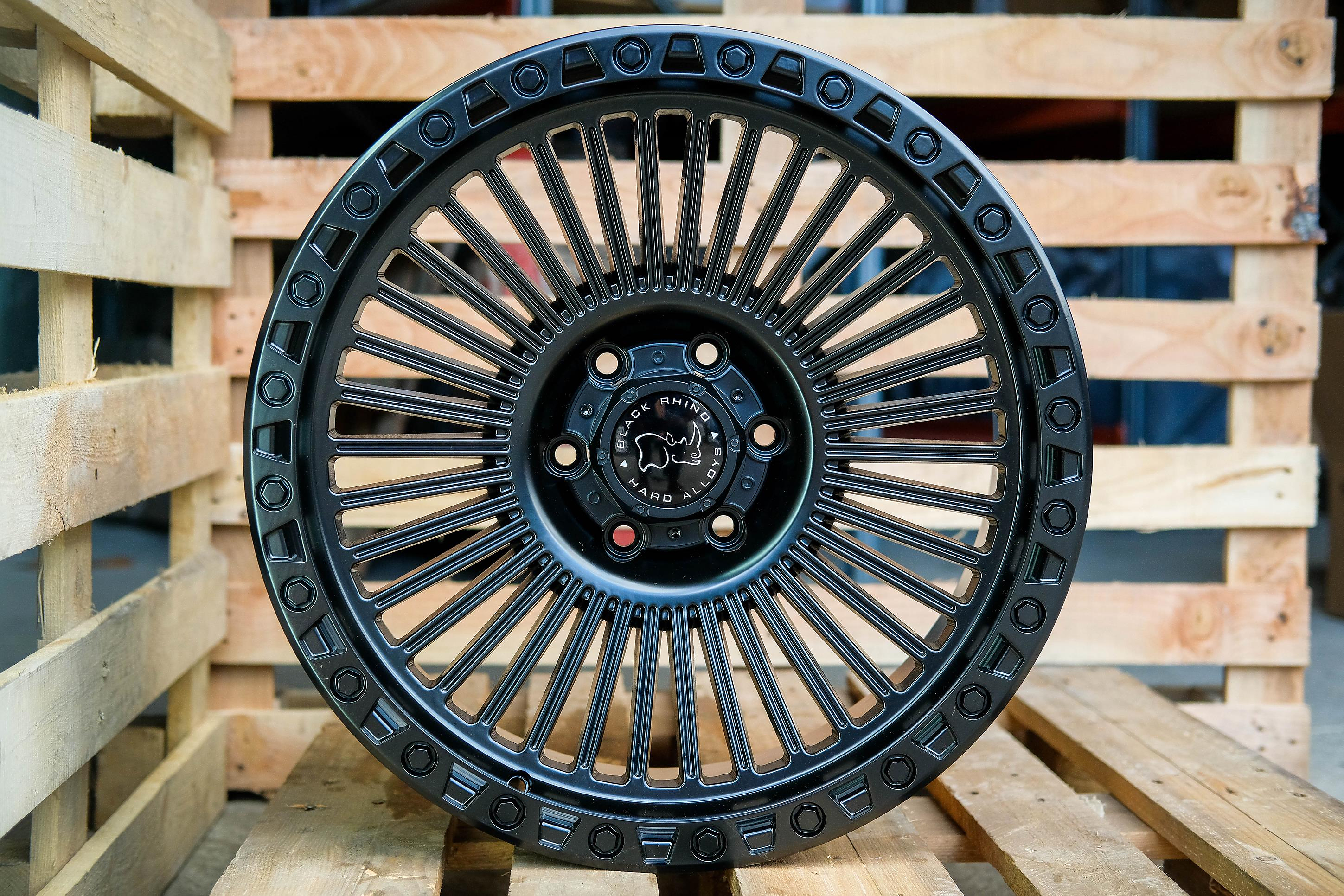 ДИСК АВТОМОБИЛЬНЫЙ АЛЮМИНИЕВЫЙ ЛИТОЙ Black Rhino XZ086 20Х9 ET-0 6X139.7 Черный