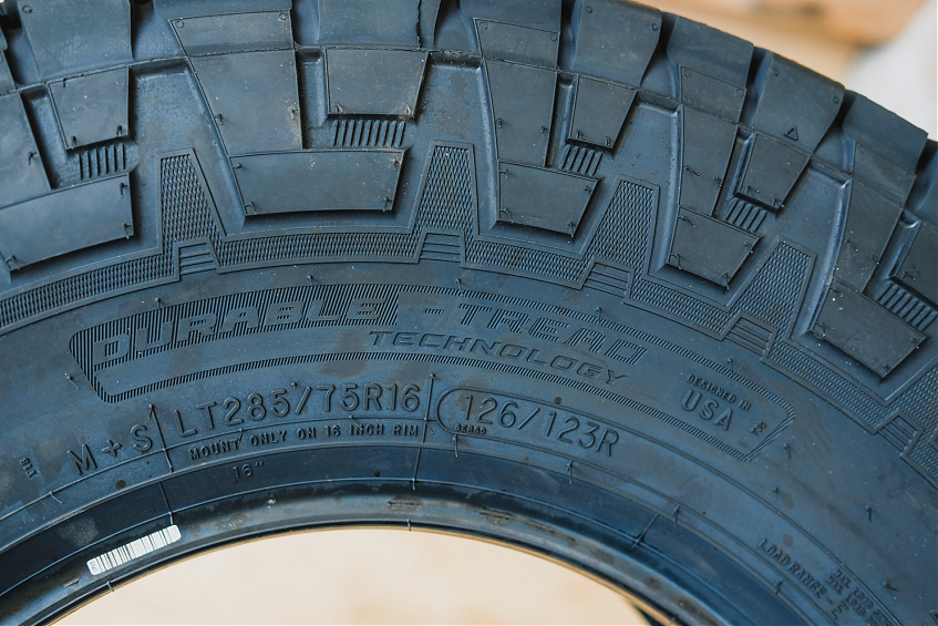 Шина всесезонная Cooper Discoverer AT3 XLT 285/75 R16 126/123 R