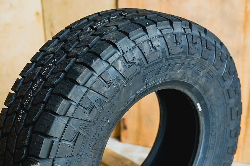 Шина всесезонная Cooper Discoverer AT3 XLT 285/75 R16 126/123 R