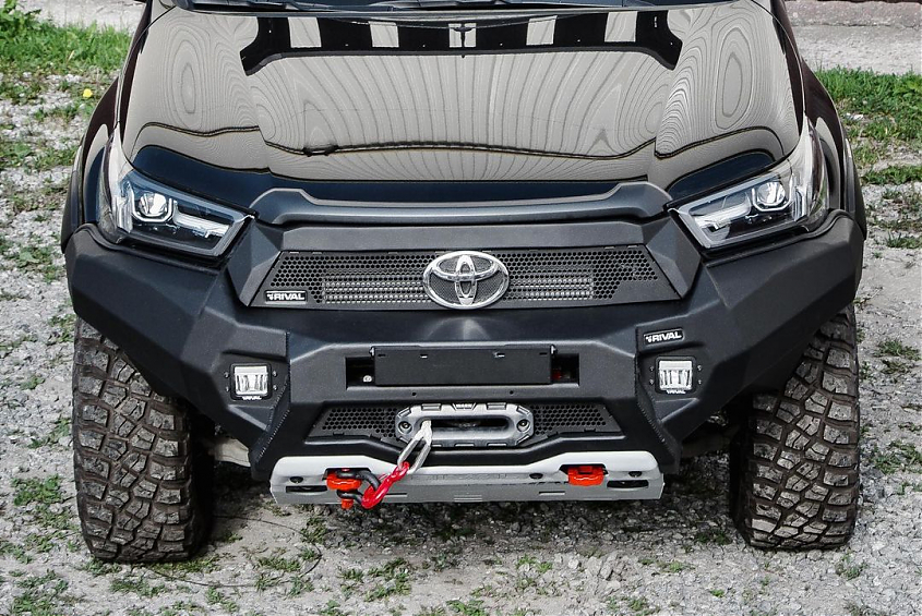 Бампер силовой алюминиевый Rival передний для Toyota HiLux Revo 2021- (черный, без ПТФ)