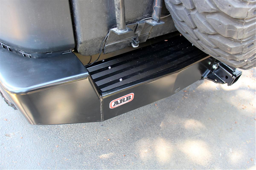 Бампер задний силовой для Toyota FJ Cruiser c 2006 до 2010 года.