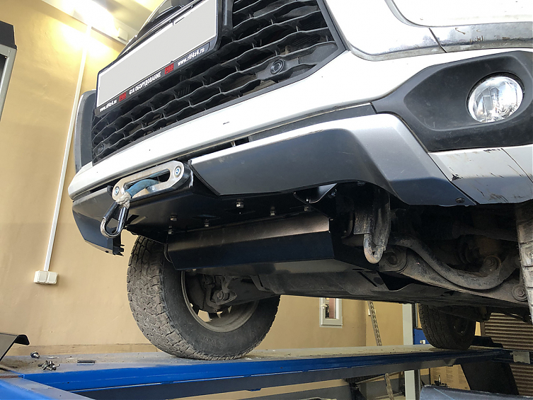 Площадка РИФ под лебёдку c защитой радиатора в штатный бампер Mitsubishi Pajero Sport 2015+ дизель
