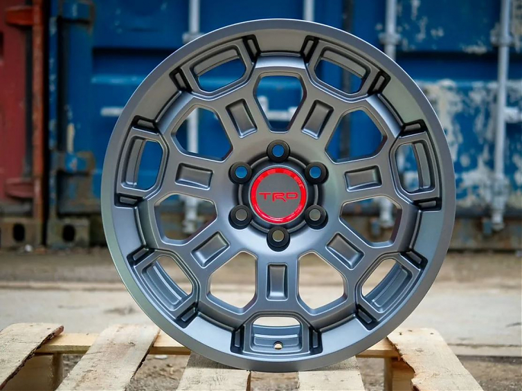 ДИСК АВТОМОБИЛЬНЫЙ АЛЮМИНИЕВЫЙ ЛИТОЙ TRD PRO R20Х9 6X139.7 ET+15 Серый