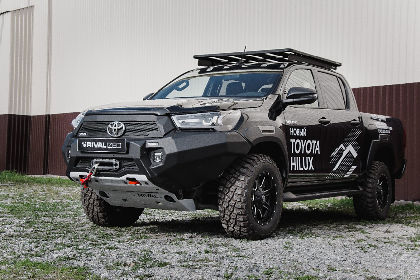 Бампер силовой алюминиевый Rival передний для Toyota HiLux Revo 2021- (черный, без ПТФ)