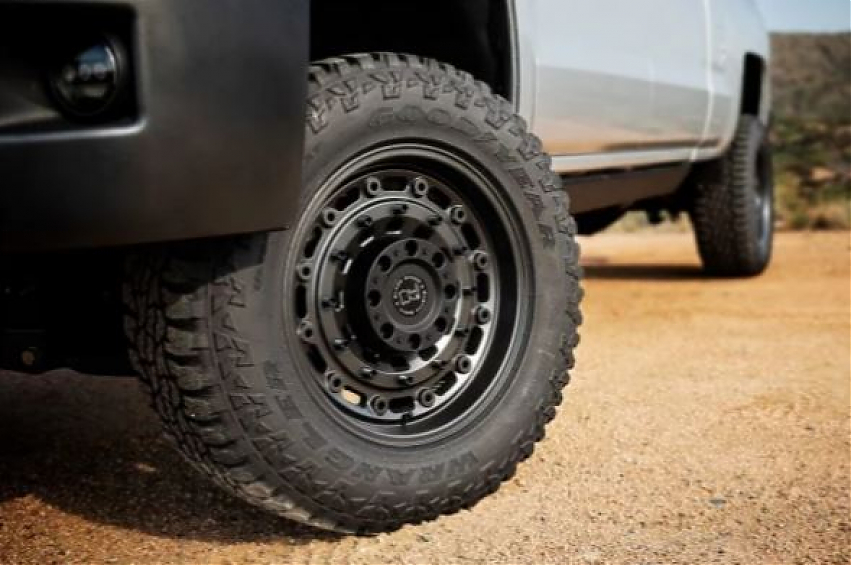 ДИСК АВТОМОБИЛЬНЫЙ АЛЮМИНИЕВЫЙ ЛИТОЙ BLACK RHINO ARSENAL (Реплика) 20х10 ET-24 6X139.7 6X135 ЦО-106,1