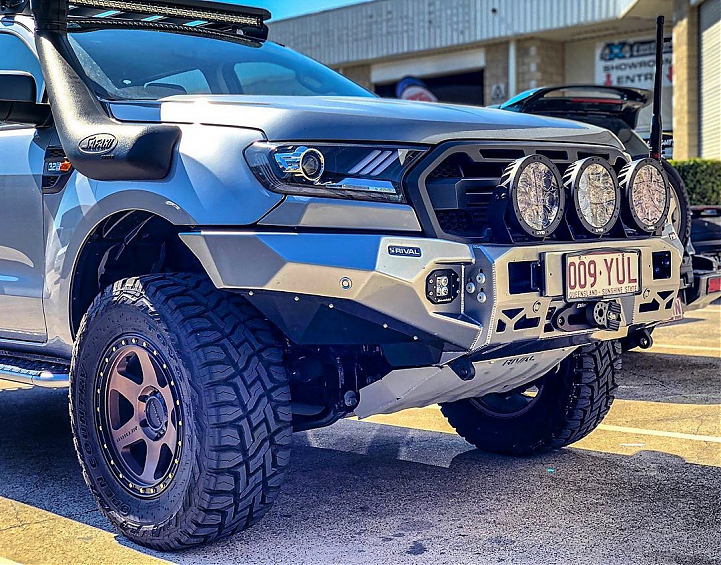 Бампер алюминиевый силовой передний Ford Ranger 2011-2015+