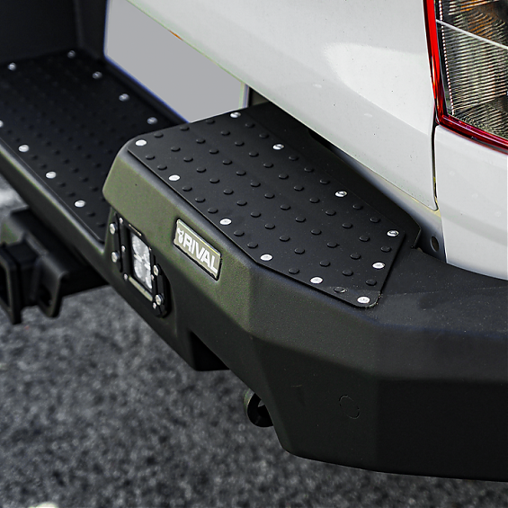 Бампер задний силовой алюминиевый Rival (черный) для Toyota Hilux Revo/Vigo