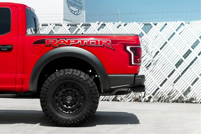 ДИСК АВТОМОБИЛЬНЫЙ АЛЮМИНИЕВЫЙ ЛИТОЙ BLACK RHINO ARSENAL (Реплика) 17х9 ET-0 6X139.7 6X135 ЦО-106