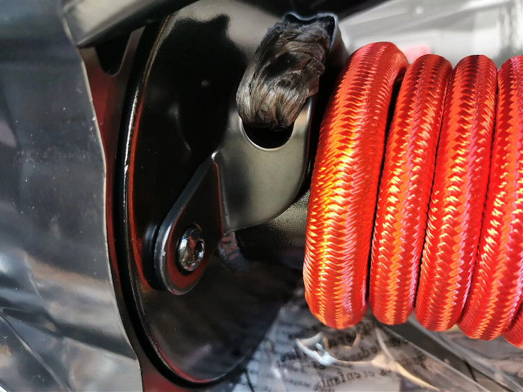 Лебедка автомобильная электрическая WARN VR EVO 12-S Off-Roader синтетический трос