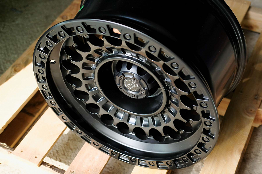 ДИСК АВТОМОБИЛЬНЫЙ АЛЮМИНИЕВЫЙ ЛИТОЙ BLACK RHINO SENTINEL (Реплика) 18х9 ET-10 5X127 ЦО-71.6