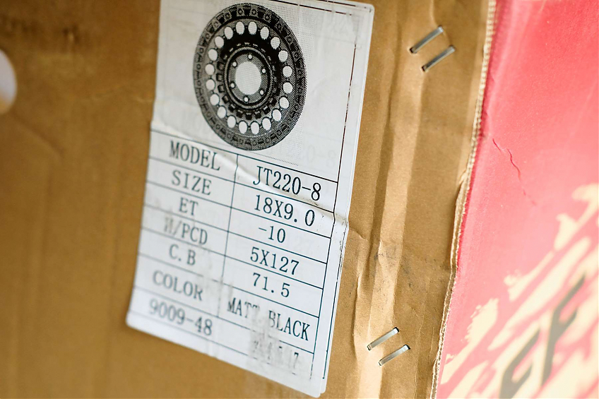 ДИСК АВТОМОБИЛЬНЫЙ АЛЮМИНИЕВЫЙ ЛИТОЙ BLACK RHINO SENTINEL (Реплика) 18х9 ET-10 5X127 ЦО-71.6