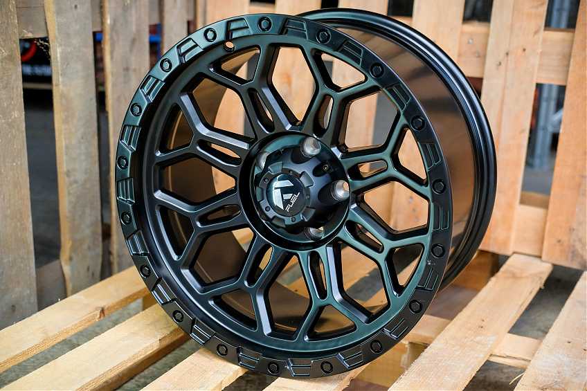 ДИСК АВТОМОБИЛЬНЫЙ АЛЮМИНИЕВЫЙ ЛИТОЙ FUEL (Реплика) 18х9 ET-0 5X127 ЦО-71.6