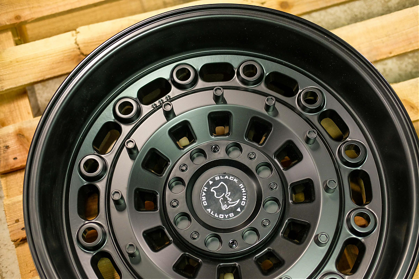 ДИСК АВТОМОБИЛЬНЫЙ АЛЮМИНИЕВЫЙ ЛИТОЙ BLACK RHINO ARSENAL (Реплика) 20х10 ET-24 6X139.7 6X135 ЦО-106,1