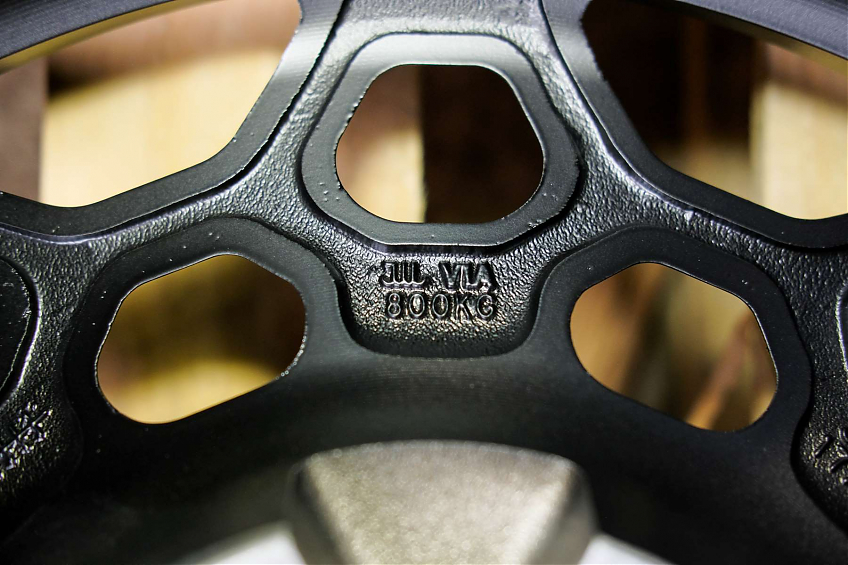 ДИСК АВТОМОБИЛЬНЫЙ АЛЮМИНИЕВЫЙ ЛИТОЙ Black Rhino JT240 (Реплика) 17х9 ET-0 6X139.7 ЦО-110,1 черный матовый