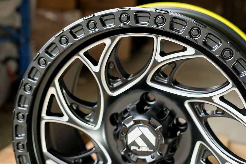 ДИСК АВТОМОБИЛЬНЫЙ АЛЮМИНИЕВЫЙ ЛИТОЙ FUEL RUNNER В841 (Реплика) 17х9 ET-0 5X127 ЦО-71.6