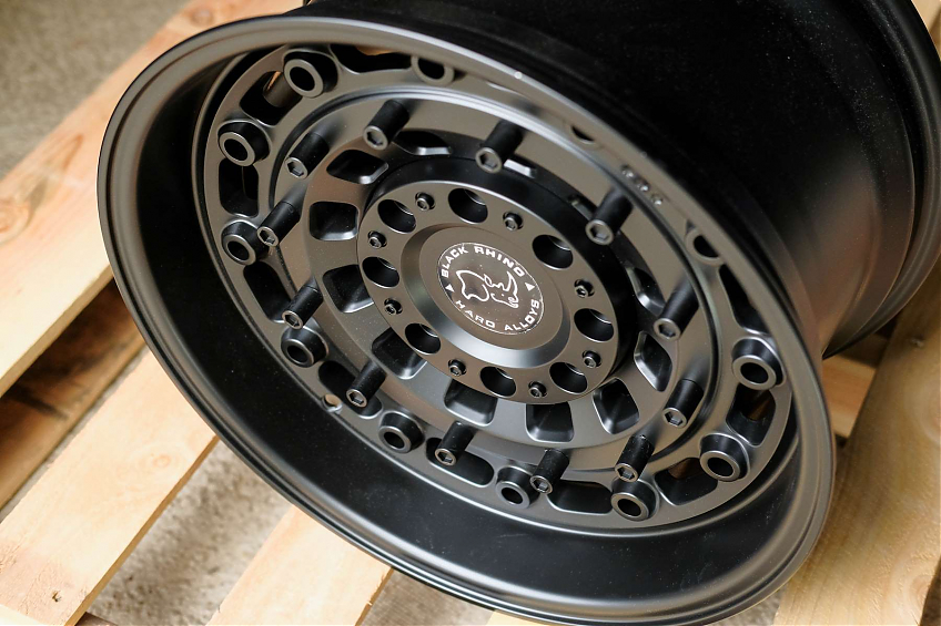 ДИСК АВТОМОБИЛЬНЫЙ АЛЮМИНИЕВЫЙ ЛИТОЙ BLACK RHINO ARSENAL (Реплика) 17х9 ET-0 6X139.7 6X135 ЦО-106