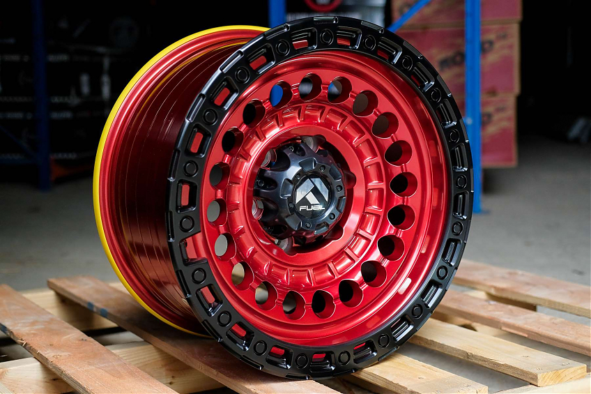 ДИСК АВТОМОБИЛЬНЫЙ АЛЮМИНИЕВЫЙ ЛИТОЙ BLACK RHINO SENTINEL Красный + Черный (Реплика) 17х9 ET-0 6X139.7 ЦО-110,1