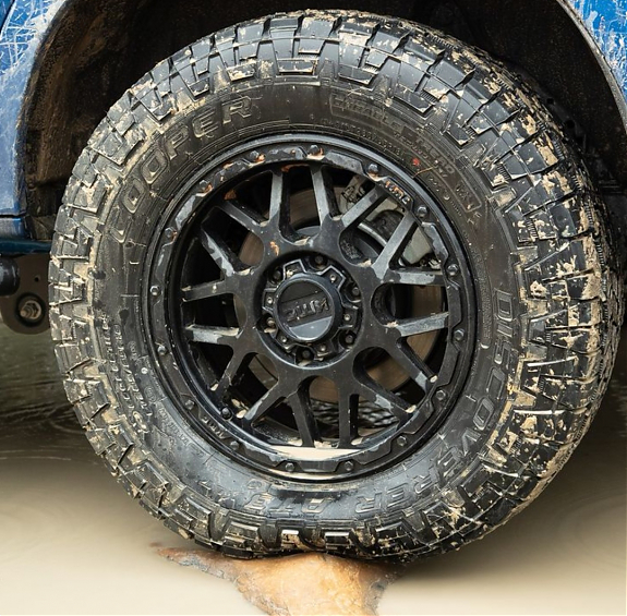 Всесезонная автомобильная шина Cooper Discoverer AT3 LT 265/60 R18 119/116S