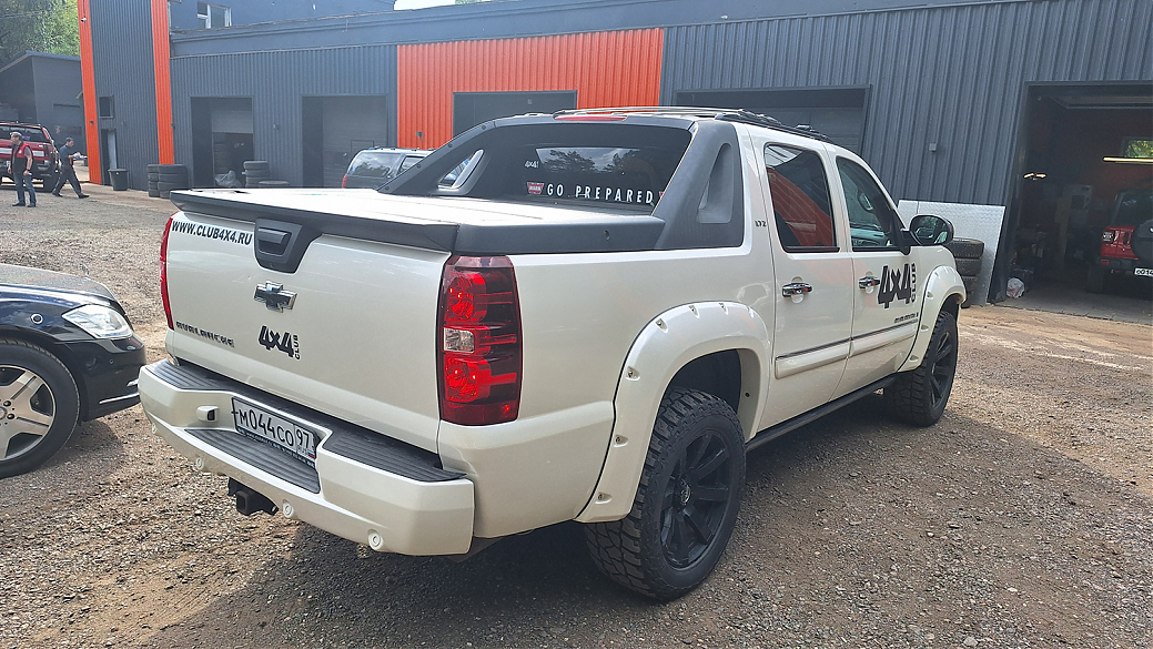 Chevrolet Avalanche 6.0 AT, 2008