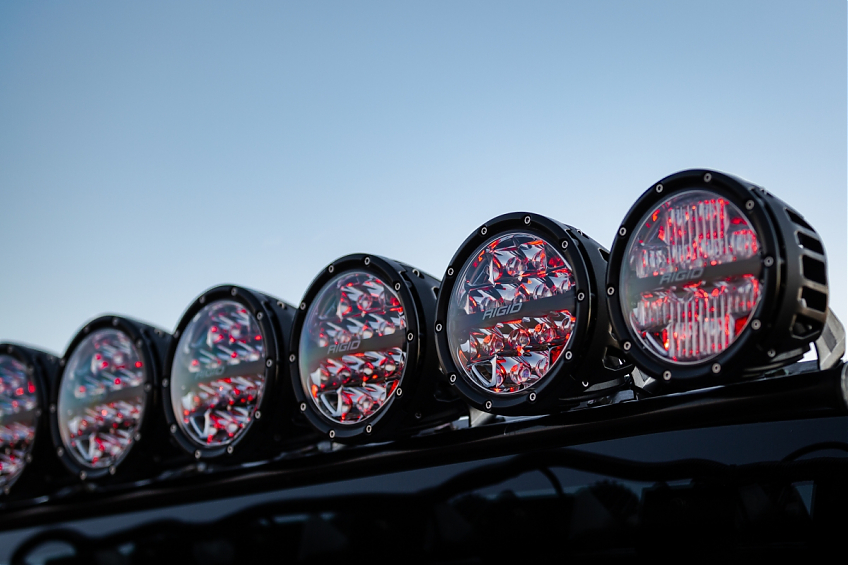 Светодиодные фары Rigid   360 Серия 6″ Водительский свет – Белая Подсветка (Пара)